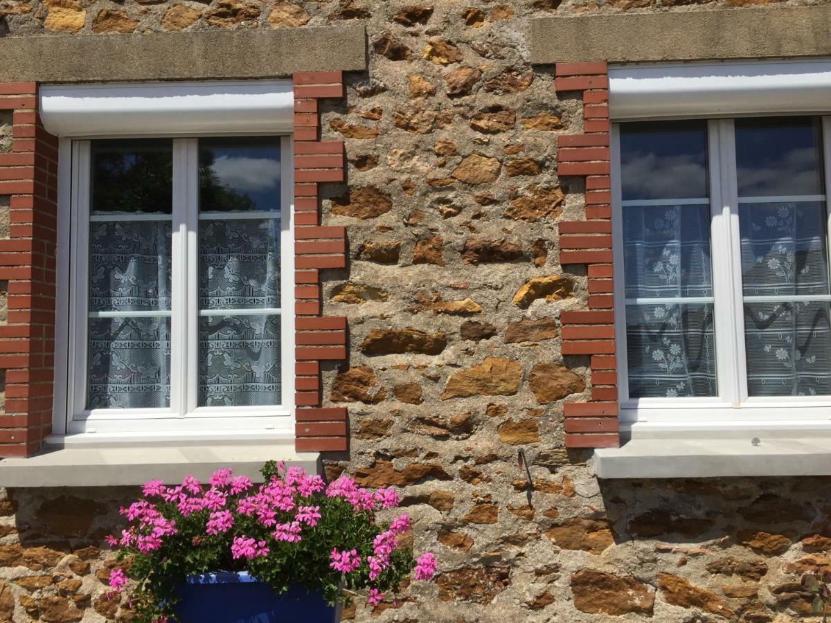 Gite Climatise De La Haute Rue Touvois エクステリア 写真
