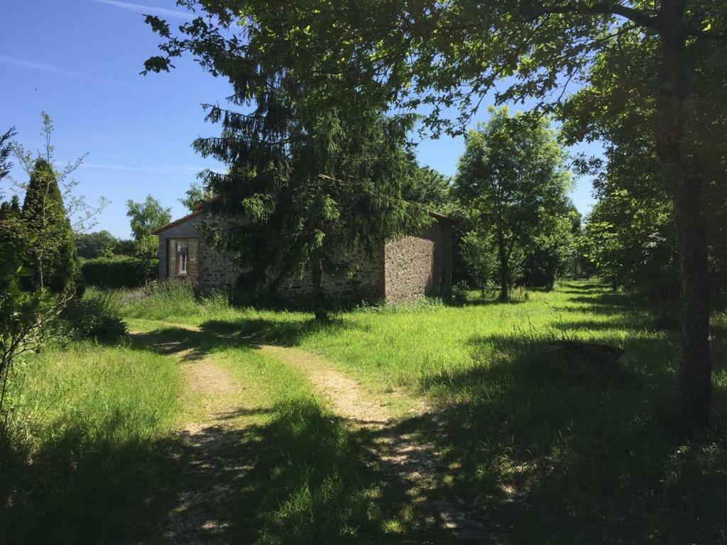 Gite Climatise De La Haute Rue Touvois エクステリア 写真